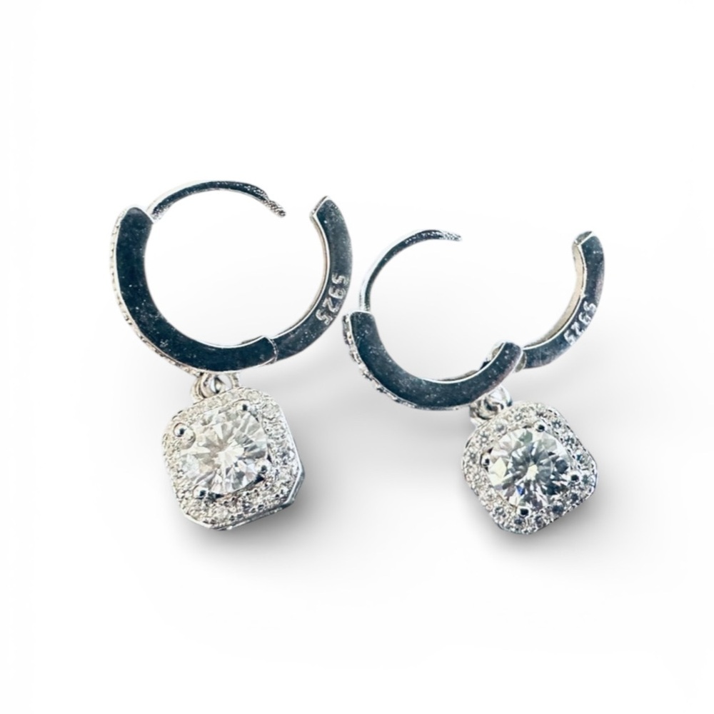 1.0 CT Moissanite Halo Drop Dangle Earrings 925 Sterling Silver Color D NWT - Picture 4 of 5